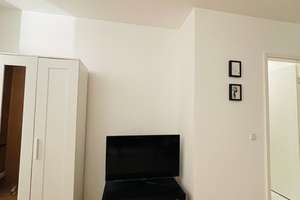Geschmackvolle und geräumige Wohnung mit einem Zimmer sowie Balkon und EBK in Berlin – Ebertystraße 32, 10249 Friedrichshain, Berlin – Vorschaubild 5