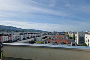 Attraktive 4-Zimmer Maisonette-Wohnung im 3. OG mit Balkon und Dachterrasse. Kein Fahrstuhl – Felix-Wankel-Str. 5, 69126 Rohrbach, Heidelberg – Vorschaubild 1