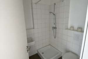 4 Zimmerwohnung mit offener Küche ab sofort! – Dolgenseestr. 9d, 10319 Friedrichsfelde, Berlin – Vorschaubild 11