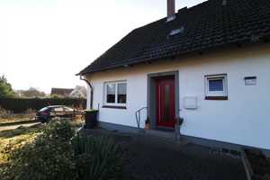 Neuer Preis! Familiengerechte Doppelhaushälfte mit viel Grün! – Mölln, Herzogtum Lauenburg (Kreis), 23879 Herzogtum Lauenburg (Kreis) – Vorschaubild 1