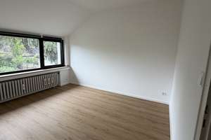 ALBERT WOLTER 1919 IVD! Köln-Lövenich, frisch renovierte 3 Zimmerwohnung mit großer Loggia – Die vollständige Adresse der Immobilie erhältst du vom Anbieter., 50859 Lövenich, Köln – Vorschaubild 10