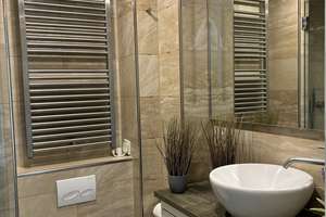 Property thumbnail 11