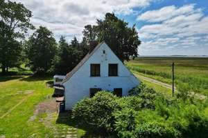 Ihr Rückzugsort am Rande von Zingst – ein Haus mit Geschichte und Zukunft – Die vollständige Adresse der Immobilie erhältst du vom Anbieter., 18374 Zingst – Vorschaubild 17