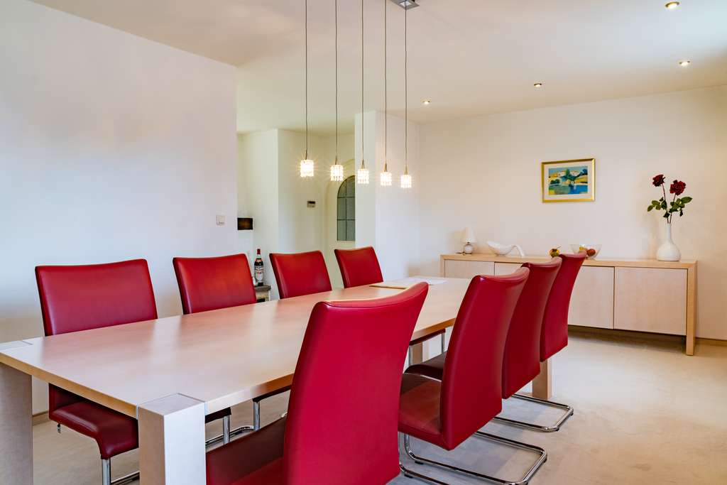 Immobilie in Germaringen - Einziehen, Wohlfühlen, Zuhause sein – Exklusives EFH in ruhiger Ortsrandlage mit Weitblick - Bild 3