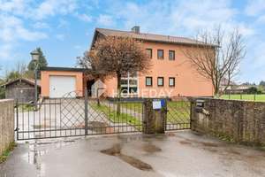 EFH/ZFH mit großem Grundstück, 7 Zimmern, Terrasse & Balkon in ruhiger Lage
 – Die vollständige Adresse der Immobilie erhältst du vom Anbieter., 94072 Bad Füssing – Vorschaubild 1