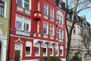 Lichtdurchflutete 1,5 Zimmer Altbauwohnung in ruhiger Lage im Briller Viertel