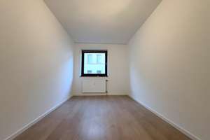 Renovierte City-Oase: 3 Zimmer mit großer Gartenterrasse & TG, PROVISIONSFREI – 47799 Cracau, Krefeld – Vorschaubild 12