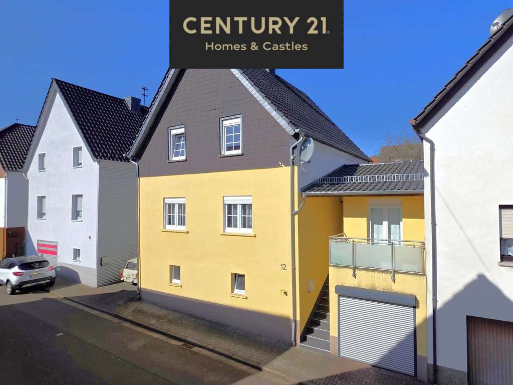 Immobilie in Quierschied - Attraktives Einfamilienhaus mit Balkon, Garage und Garten in ruhiger Wohnlage in Quierschied - Bild 0