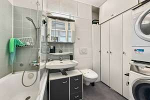 Bogenhausen nahe Arabellapark: Gepflegte 2-Zimmer-Wohnung mit zwei Westloggien und Grünblick! – Die vollständige Adresse der Immobilie erhältst du vom Anbieter., 81925 Parkstadt, München – Vorschaubild 9