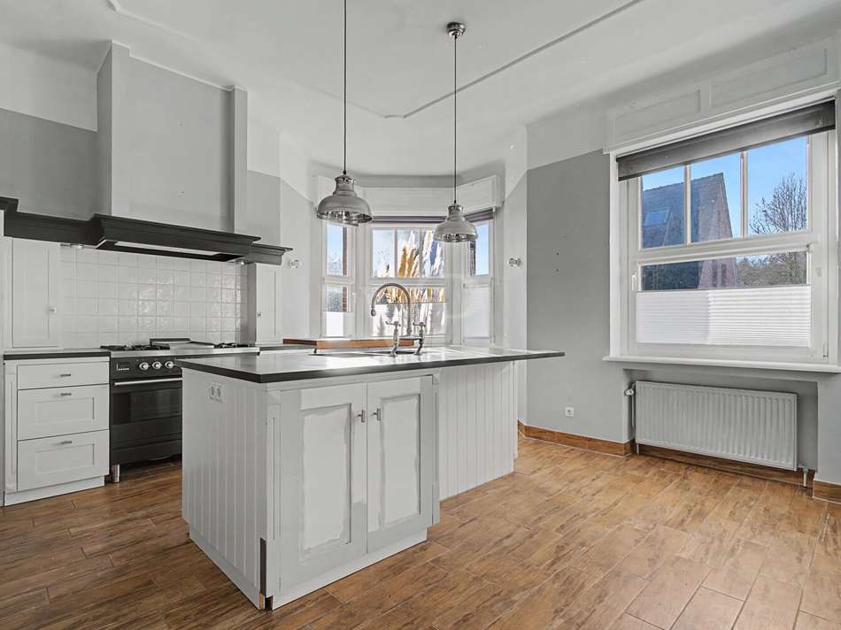 6fc2f04a-a644-45a9-8b36-55a441