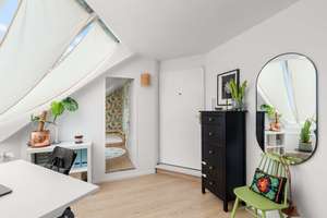 Exklusive Dachgeschosswohnung mit Kamin und großzügiger Sonnenterrasse – Die vollständige Adresse der Immobilie erhältst du vom Anbieter., 14050 Westend, Berlin – Vorschaubild 7