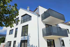 Exklusive 2-Zimmer-Erdgeschosswohnung mit Privatgarten – Holzgartenstraße 62, 93055 Weichs, Regensburg – Vorschaubild 1