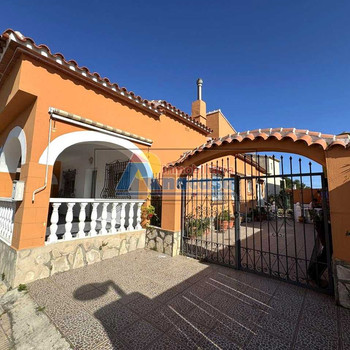 CHALET AM STRAND VON OLIVA