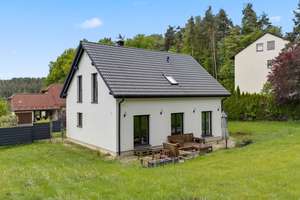 Bezugsfertiger Neubau! Energieeffizientes Einfamilienhaus mit großem Garten in ruhiger Lage – Die vollständige Adresse der Immobilie erhältst du vom Anbieter., 95473 Creußen – Vorschaubild 2
