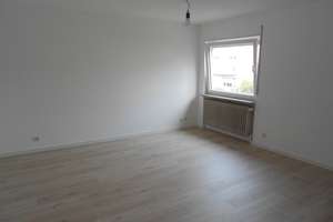 Charmantes Reihenmittelhaus mit Garten und Garage in Mannheim-Rheinau – Die vollständige Adresse der Immobilie erhältst du vom Anbieter., 68219 Rheinau, Mannheim – Vorschaubild 6