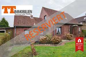 TT bietet an: Charmantes Einfamilienhaus mit großem Grundstück und viel Potenzial! – Wilhelmshaven – Vorschaubild 1