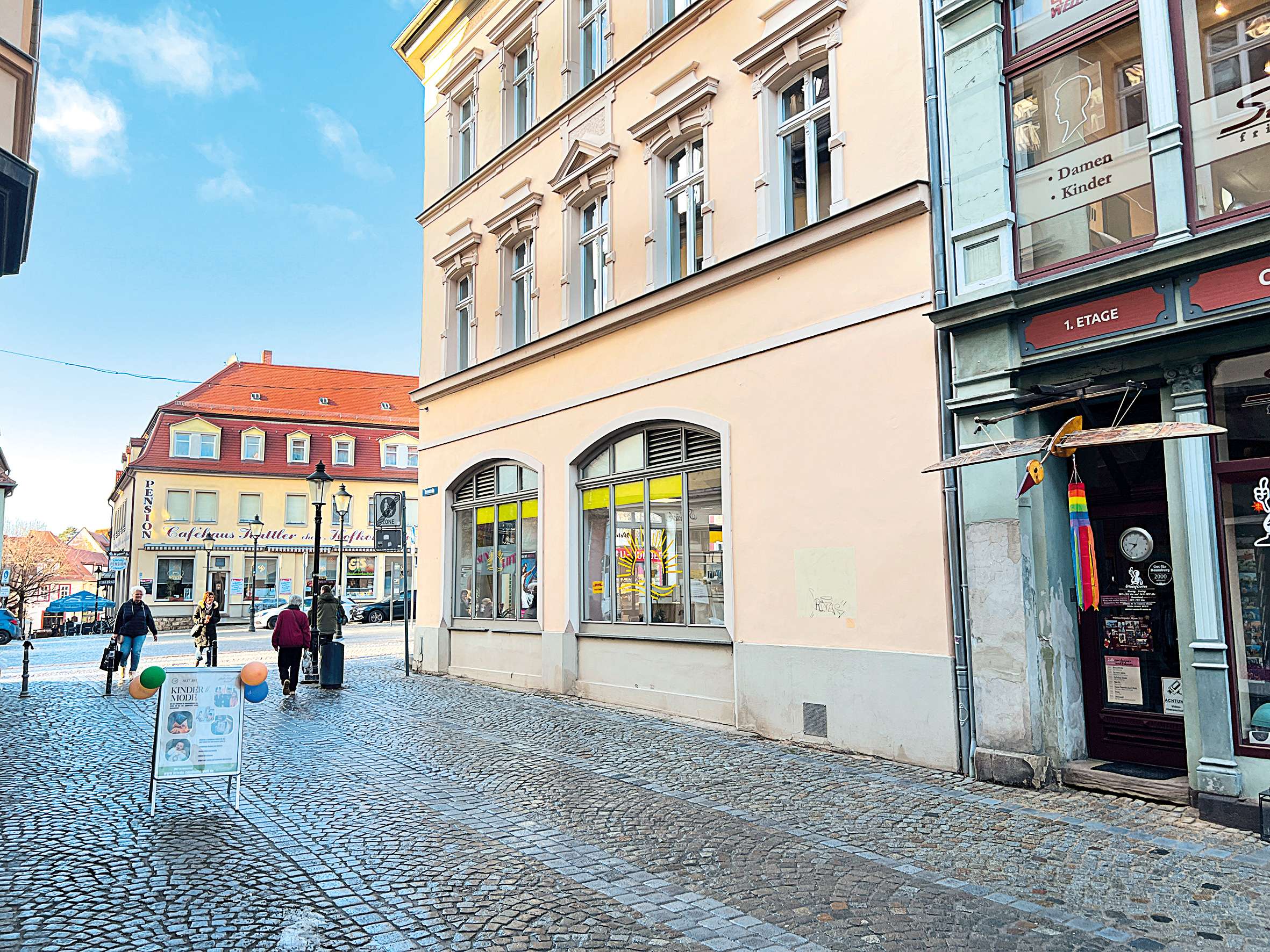 Überwiegend vermietetes, denkmalgeschütztes Wohn-/Geschäftshaus in zentraler Innenstadtlage, Burgenlandkreis – Bild 3
