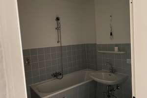 ~ ERGESCHOSSWOHNUNG mit BALKON und 3 ZIMMERN ~ – Wegastraße 1, 33739 Jöllenbeck, Bielefeld – Vorschaubild 4