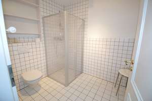 Schönes Landhaus mit klassischen Interieur in zentraler und idyllischer Lage von Pfarrkirchen – Die vollständige Adresse der Immobilie erhältst du vom Anbieter., 84347 Pfarrkirchen – Vorschaubild 24