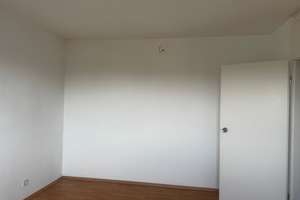 Zuhause mit 2 Zimmern und Balkon in Köln-Junkersdorf – Stüttgerhofweg 3, 50858 Junkersdorf, Köln – Vorschaubild 5