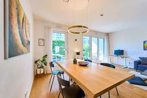 Urbaner Wohnkomfort trifft luxuriöses Design mit West-Terrasse