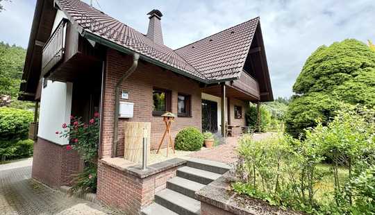 Bild von Hochwertiges Einfamilienhaus mit großzügigem Raumkonzept und Feldrandlage