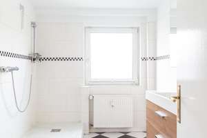 HOMESK - Sofort bezugsfreie 2-Zimmer-DG-Wohnung mit Süd-Wintergarten an der Kantstraße – Kantstraße 63, 10627 Charlottenburg, Berlin – Vorschaubild 17