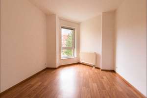 Wunderschöne 4-Zimmer-Wohnung im Grünen mit großem Balkon in Potsdam "Am Neuen Palais" – 14469 Eiche, Potsdam – Vorschaubild 15