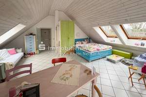 Lichtdurchflutete DG-Wohnung mit hohen Decken & TG-Stellplatz – Die vollständige Adresse der Immobilie erhältst du vom Anbieter., 68199 Neckarau, Mannheim – Vorschaubild 3
