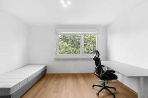 Großzügige 5-Zimmer-Wohnung mit Balkon, Garage – 93057 Reinhausen, Regensburg – Vorschaubild 12