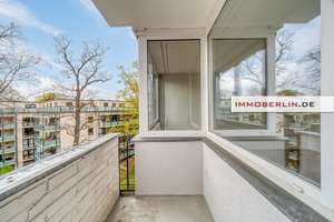 IMMOBERLIN.DE - Top-Lage! Helle 1-Zimmer-Wohnung mit Loggia in Zehlendorf – Die vollständige Adresse der Immobilie erhältst du vom Anbieter., 14167 Zehlendorf, Berlin – Vorschaubild 3
