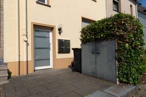 Frische Leichtigkeit mit Seeblick: Stilvolle Dachgeschoss-Maisonette in ruhiger Lage – Die vollständige Adresse der Immobilie erhältst du vom Anbieter., 45259 Heisingen, Essen – Vorschaubild 2