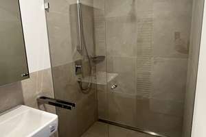Erstbezug nach Sanierung: Charmante 2-Zi.-Wohnung mit 2 Balkone und Wohnküche – Die vollständige Adresse der Immobilie erhältst du vom Anbieter., 80634 Neuhausen, München – Vorschaubild 1