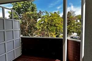 Charmante 2-Zimmer-Wohnung mit Balkon in gepflegtem Wohnkomplex – Pählstr. 30, 81377 Am Waldfriedhof, München – Vorschaubild 3