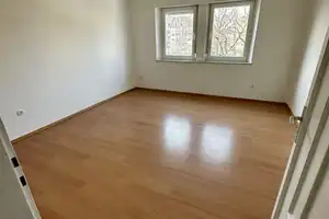 Geschmackvolle, sanierte 2-Zimmer-Wohnung mit Balkon in Nürnberg – Melanchthonplatz 19, 90443 Nürnberg – Vorschaubild 5
