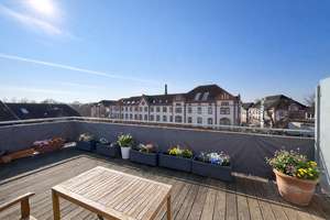 Urban & lebendig: Großzügige Maisonette mit Dachterrasse und guter Verkehrsanbindung nahe Volkspark – Die vollständige Adresse der Immobilie erhältst du vom Anbieter., 22761 Bahrenfeld, Hamburg – Vorschaubild 2