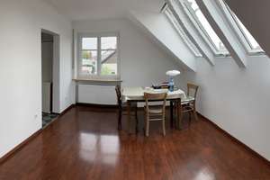 Helle 3-Zimmer DG-Wohnung in 85055 Ingolstadt Nord-Ost – Die vollständige Adresse der Immobilie erhältst du vom Anbieter., 85055 Nordost, Ingolstadt – Vorschaubild 6
