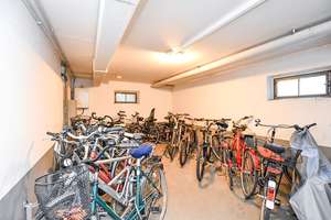 Charmante 3-Zimmer-Wohnung im 14. Obergeschoss mit schönem Weitblick über die Hansestadt Lübeck! – Die vollständige Adresse der Immobilie erhältst du vom Anbieter., 23560 Moisling, Lübeck – Vorschaubild 15