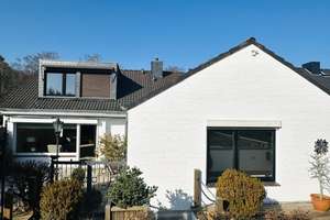 Altenholz-Stift: Außergewöhnliches Einfamilienhaus mit privater Schwimmhalle und ruhiger Gartenoase – Die vollständige Adresse der Immobilie erhältst du vom Anbieter., 24161 Altenholz – Vorschaubild 5