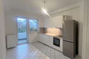 Nix zu meckern! Helle 2½-R.-Wohnung mit Balkon in Rellinghausen – Die vollständige Adresse der Immobilie erhältst du vom Anbieter., 45136 Huttrop, Essen – Vorschaubild 3