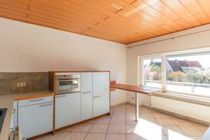 Einfamilienhaus in Petersberg mit Balkon und zwei großen Garagen – Die vollständige Adresse der Immobilie erhältst du vom Anbieter., 36100 Petersberg – Vorschaubild 6