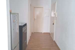 Attraktive Wohnung mitten im Herzen von Erfurter Altstadt -  nicht als WG nutzbar !!! – Stauffenbergallee 30, 99085 Krämpfervorstadt, Erfurt – Vorschaubild 4