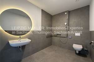 SOFORT EINZIEHEN: Premium Service-Wohnen: Fitnessstudio, Sauna, Swimmingpool, Terrassen, Gastronomie – Seepromenade 12-16, 4442 Zwenkau – Vorschaubild 1