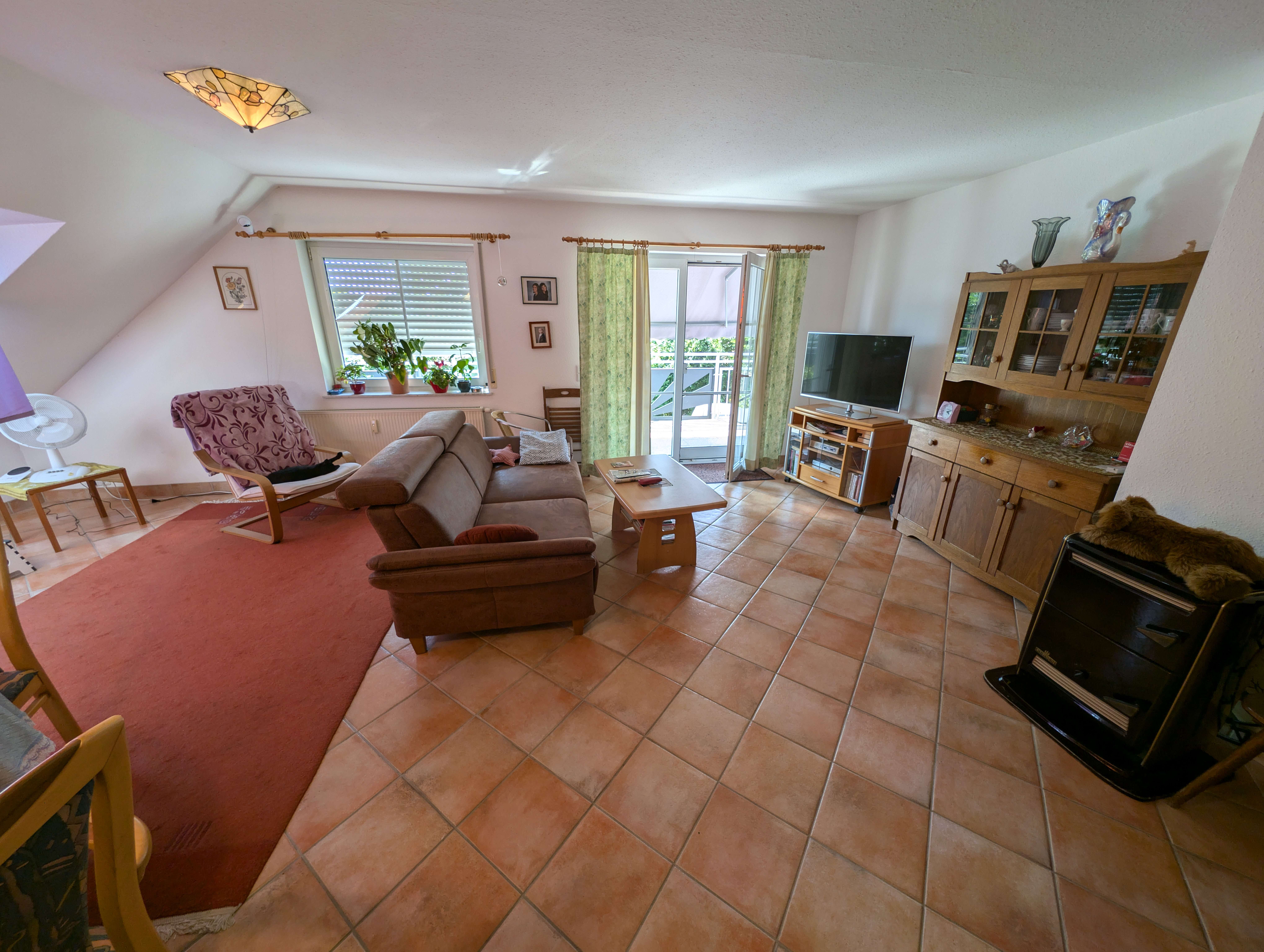 Immobilie in Oberstadion - Gepflegtes Zweifamilienhaus in Hundersingen/Oberstadion – Ihr Traum vom Eigenheim wird wahr! - Bild 2