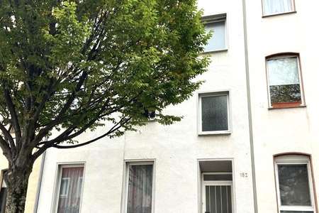 *** Wertanlage statt Wertverlust - Attraktives Mehrfamilienhaus in Aachen-Haaren ***