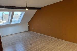 Provisionsfreie helle 3-Zimmer-Dachgeschosswohnung mit Wintergarten & Weitblick in Oberbarmen – Görlitzer Str. 22, 42277 Oberbarmen, Wuppertal – Vorschaubild 2