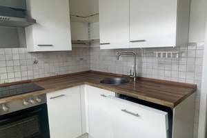 Helle 3 Zimmer Dachgeschosswohnung mit 2 Bädern in Frankfurt-Oberrad – Die vollständige Adresse der Immobilie erhältst du vom Anbieter., 60599 Oberrad, Frankfurt am Main – Vorschaubild 9