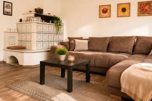 Wohnen mit Hauscharakter – großzügige 5-Zimmer-Wohnung mit Wohnküche, Veranda, Balkon und Garage – Die vollständige Adresse der Immobilie erhältst du vom Anbieter., 88451 Dettingen an der Iller – Vorschaubild 8