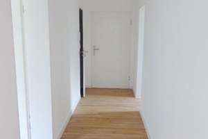 Idyllisches Wohnen: 5-Zimmer-Wohnung in Düsseldorf-Ludenberg mit Balkon und Einbauküche – Die vollständige Adresse der Immobilie erhältst du vom Anbieter., 40629 Ludenberg, Düsseldorf – Vorschaubild 3