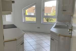 Helle 85 m² Wohnung mit Loggia, Fußbodenheizung und Einbauküche in attraktiver Lage – Debstedter Weg 61, 27578 Königsheide, Bremerhaven – Vorschaubild 7